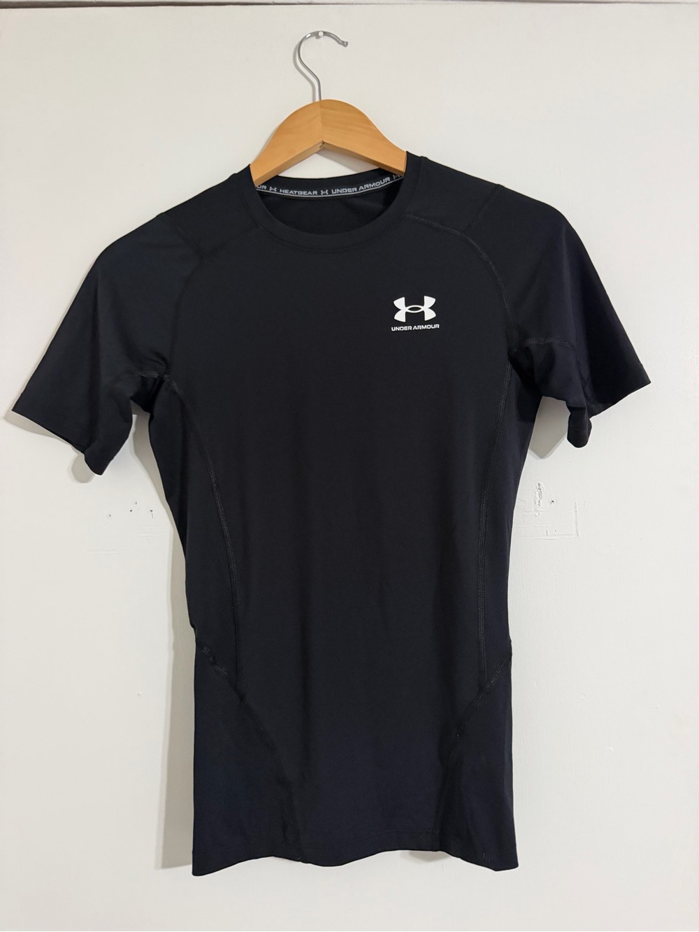 Under Armour Men’s Black Short Sleeve  Rash Guard Tee Size Small
